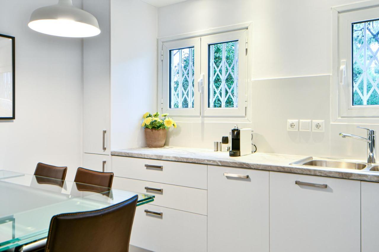 Boutique77 Luxury Apartment أثينا المظهر الخارجي الصورة